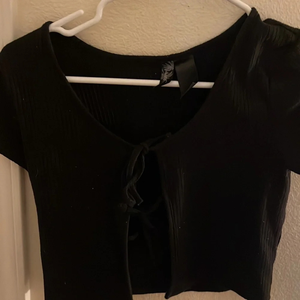 black top strings - Picture 3 of 3